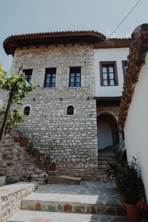 Tradita E Beratit Exterior foto