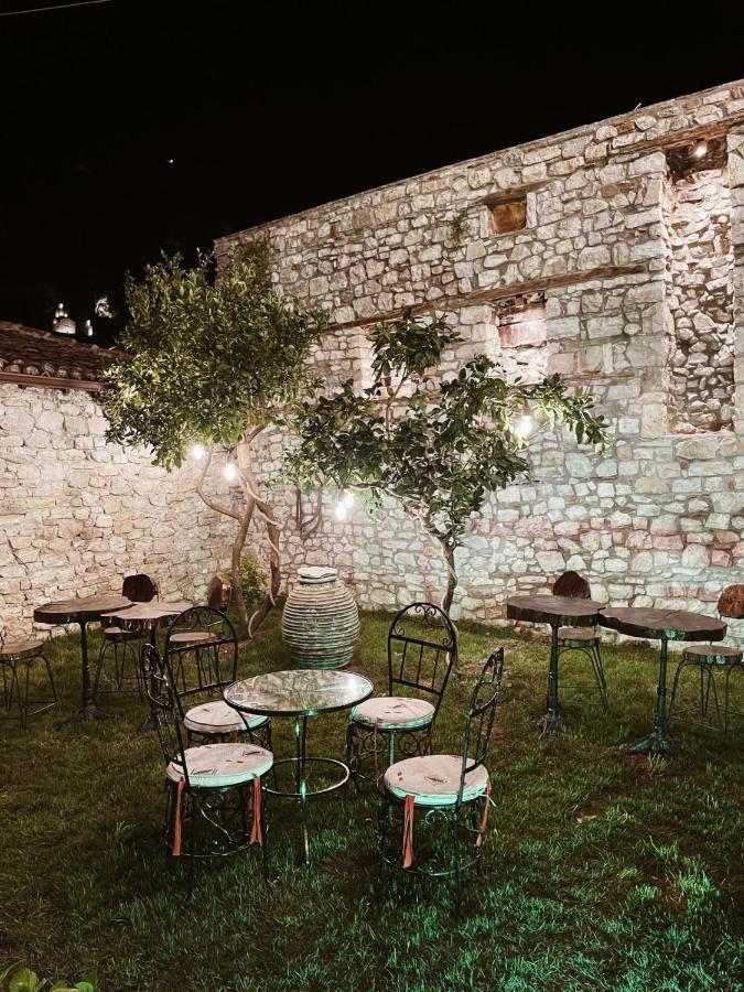 Tradita E Beratit Exterior foto