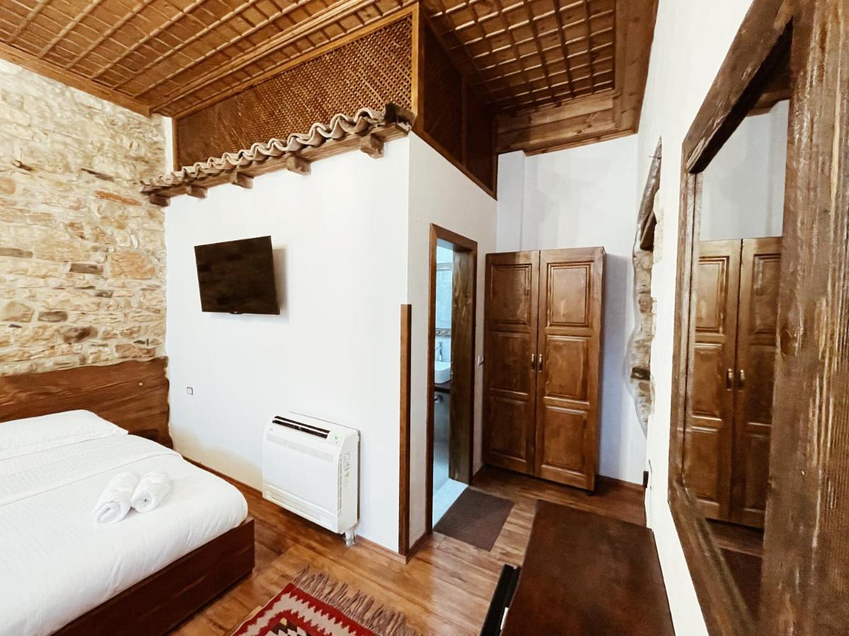 Tradita E Beratit Exterior foto